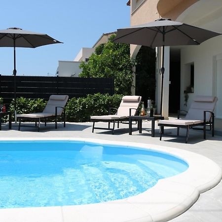 Ilma Apartment โตรกีร์ ภายนอก รูปภาพ